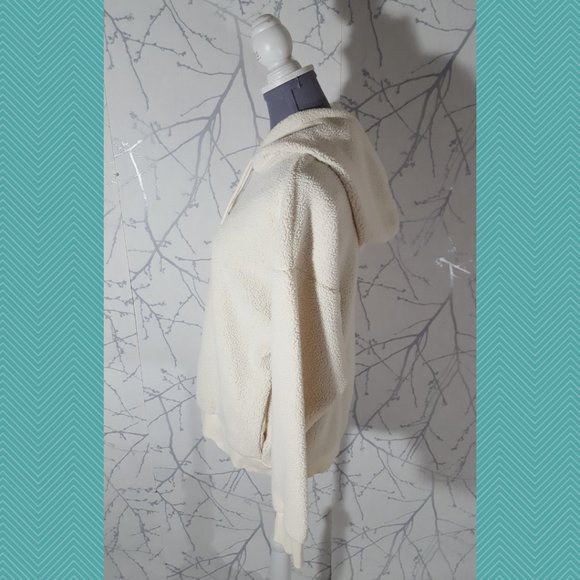 Sunday Best Ivory Teddy Fleece Pullover Lupa Hoodie - Picture 5 of 7